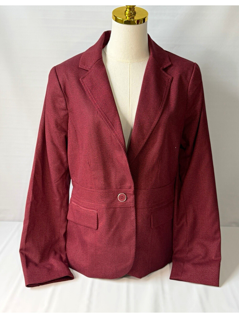 7th Avenue Burgundy Herringbone 2-Piece Skirt Suit with 1-Button Notch Lapel, Sz